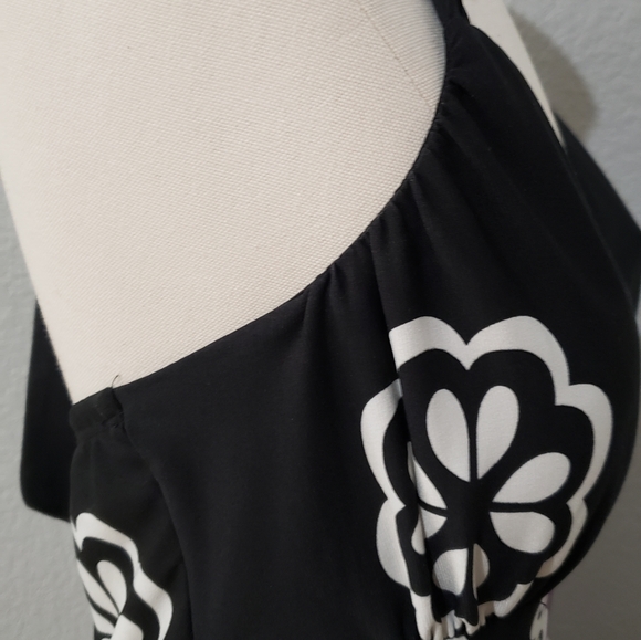 Dress - Picture 4 of 5